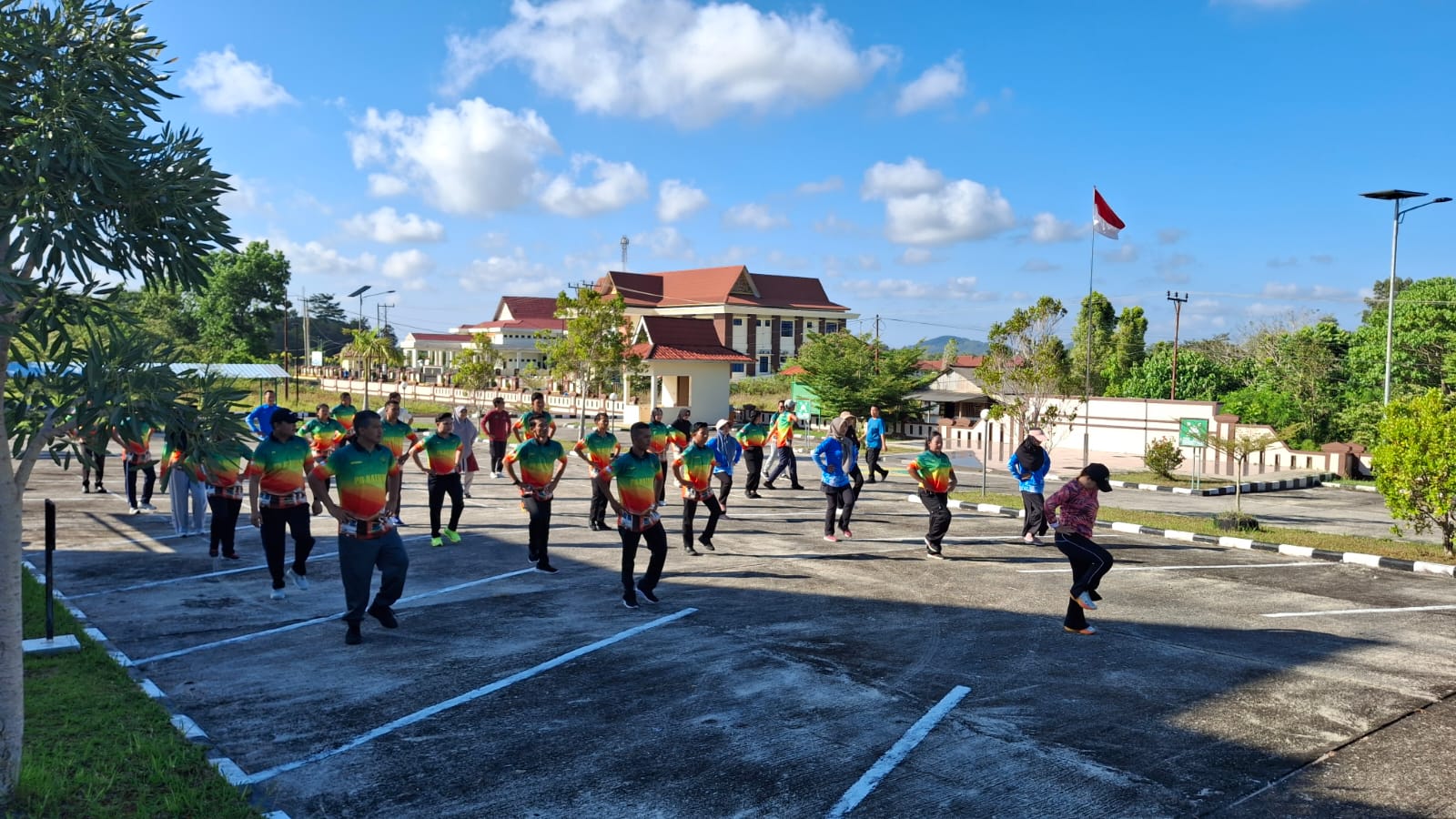 Senam bersama HUT IKAHI Ke-73 di Pengadilan Negeri Natuna