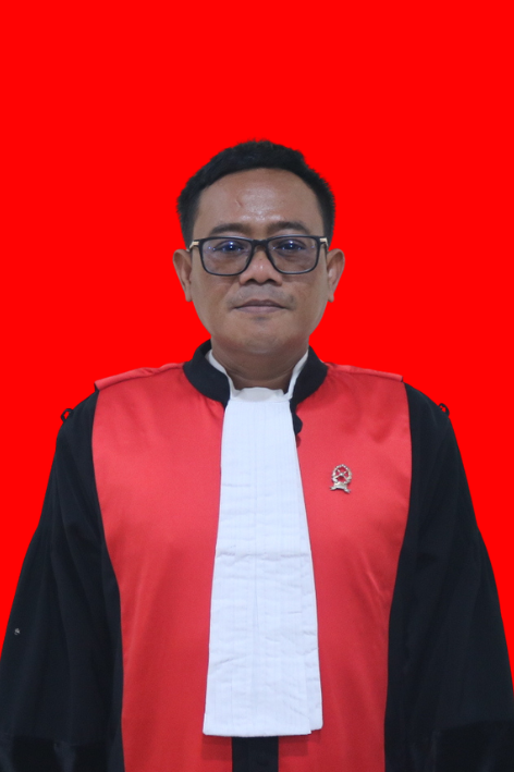 Suriadi, S.H.